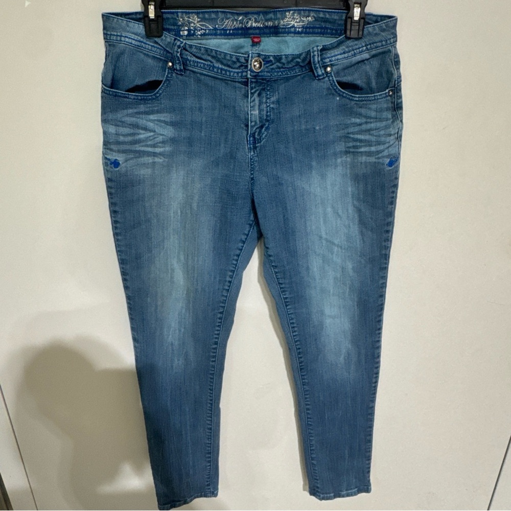 Apple Bottoms Jeans by Nelly Blue Trim Jean Size 18 Vintage